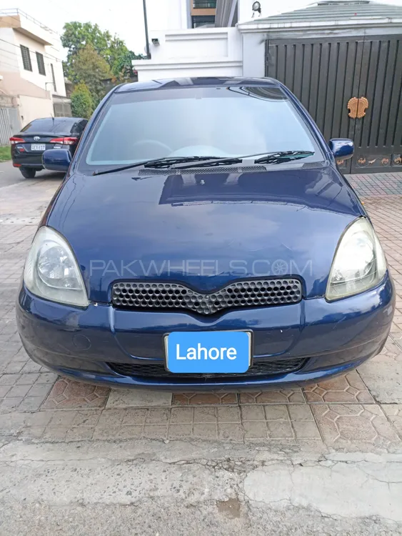 Toyota Vitz 1999 for Sale in Lahore Image-1
