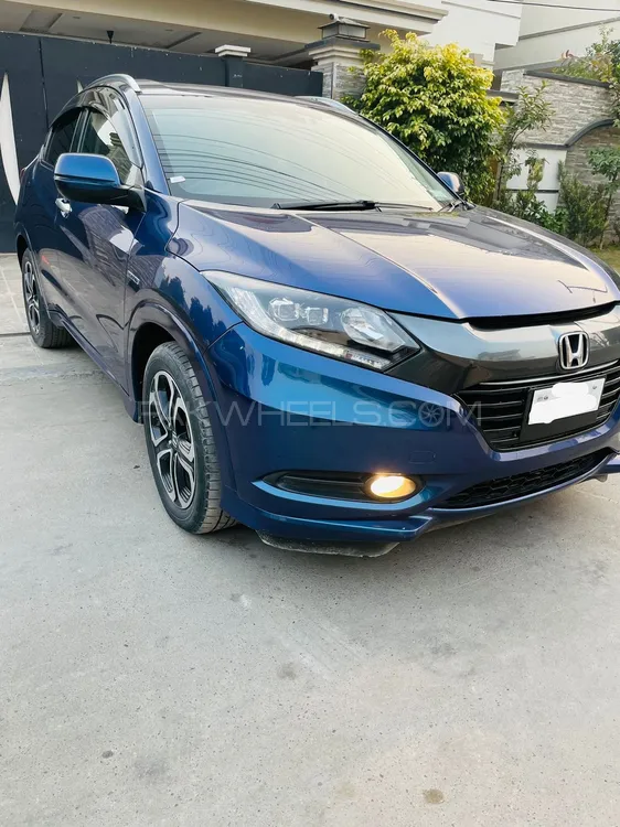 Honda Vezel 2015 for Sale in Gujranwala Image-1