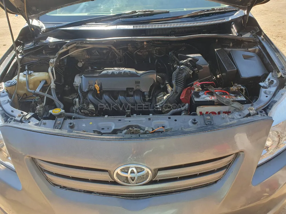 Toyota Corolla Axio 2011 for Sale in Gujrat Image-1