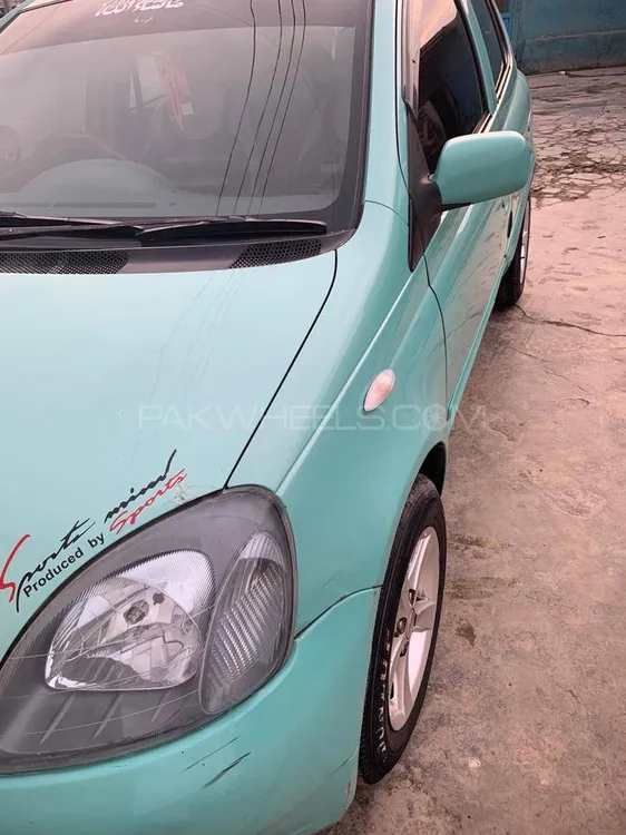 Toyota Vitz 2000 for Sale in Peshawar Image-1
