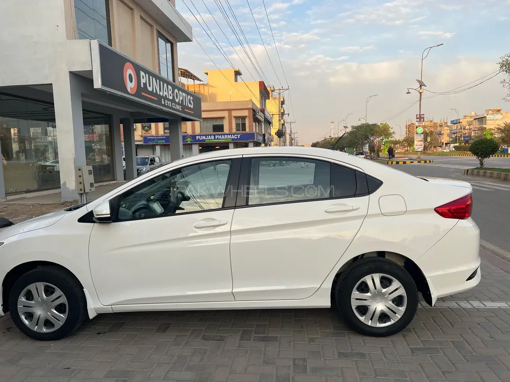 Honda City 2021 for Sale in Lahore Image-1