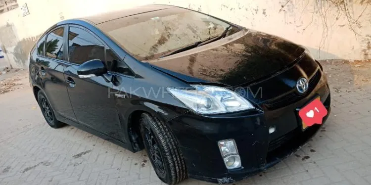 Toyota Prius 2014 for Sale in Multan Image-1