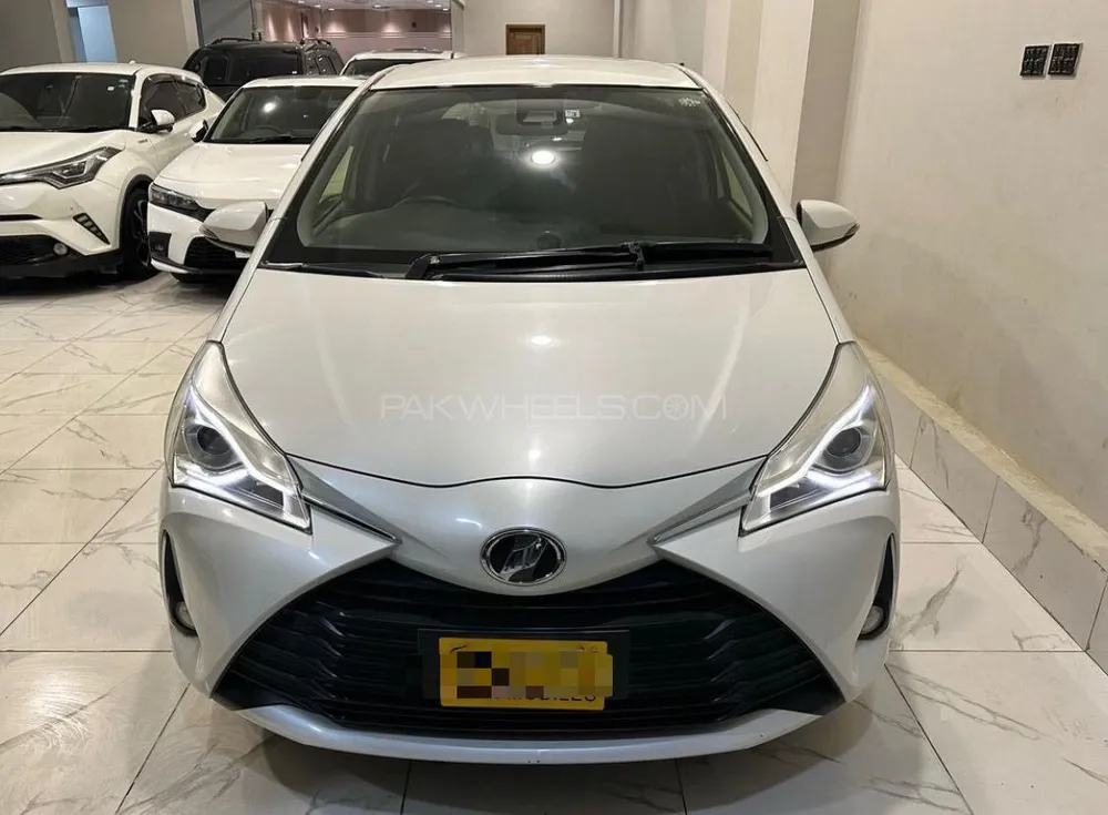 Toyota Vitz 2019 for Sale in Karachi Image-1