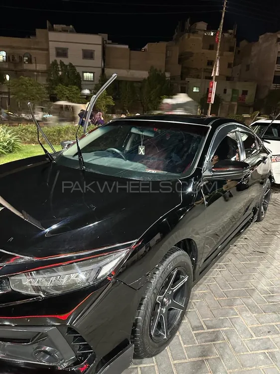 Honda Civic 2018 for Sale in Karachi Image-1