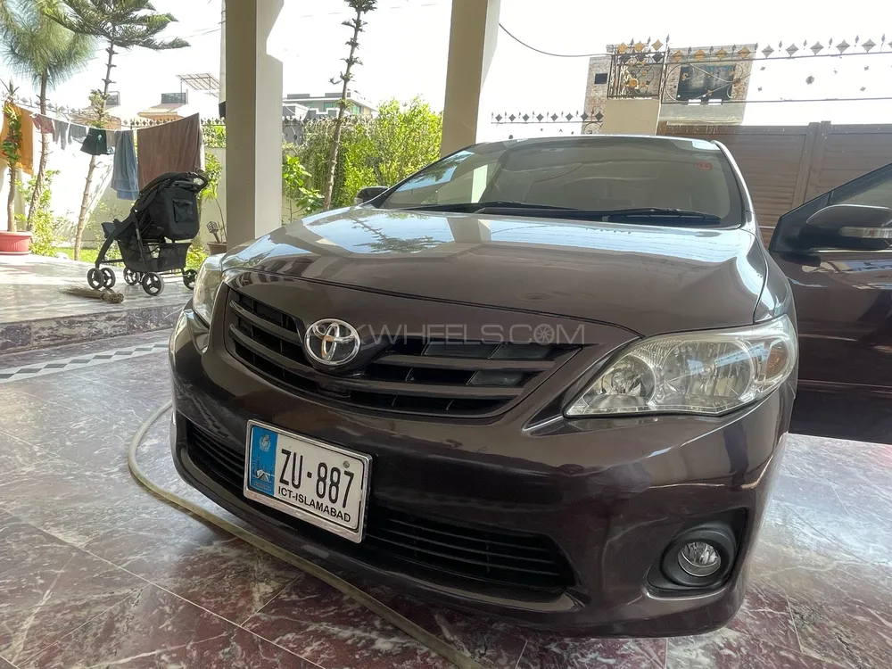 Toyota Corolla 2013 for Sale in Peshawar Image-1