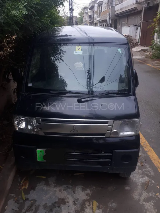 Mitsubishi Town Box 2011 for Sale in Lahore Image-1