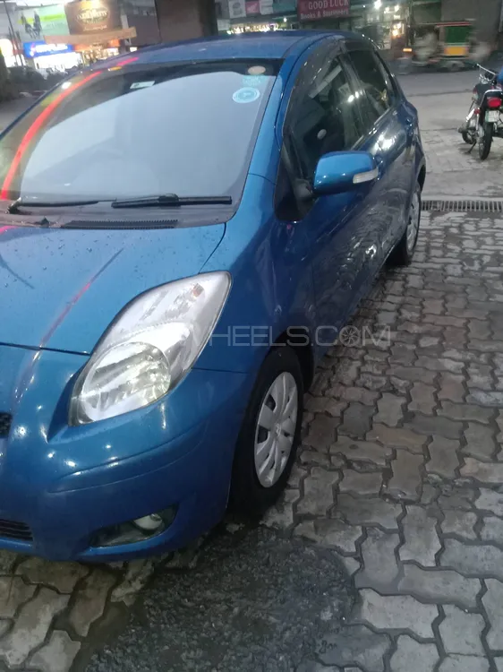 Toyota Vitz 2008 for Sale in Lahore Image-1