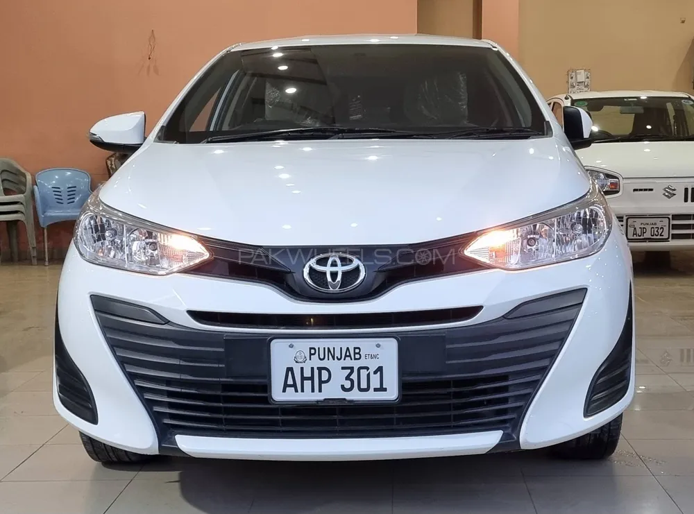 Toyota Yaris Sedan 2022 for Sale in Multan Image-1