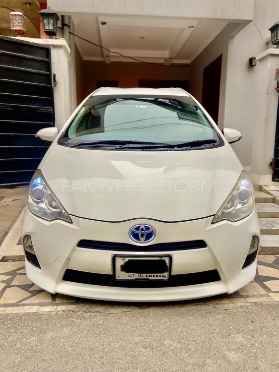 Toyota Aqua 2014 for Sale in Peshawar Image-1
