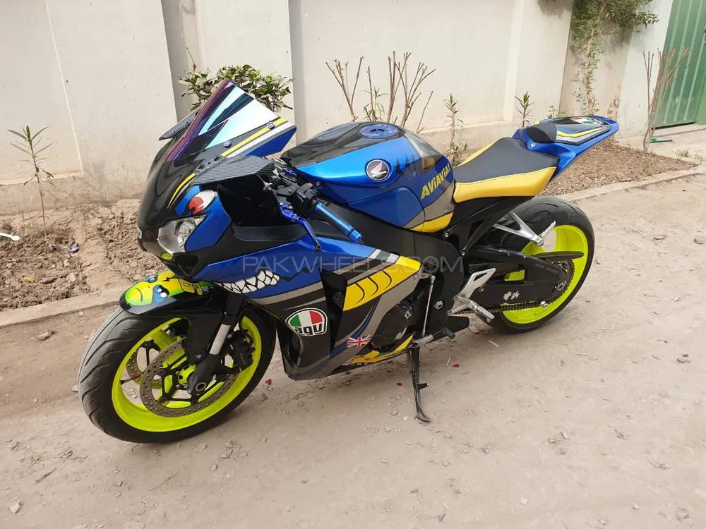 Honda CBR 1000RR 2008 for Sale Image-1