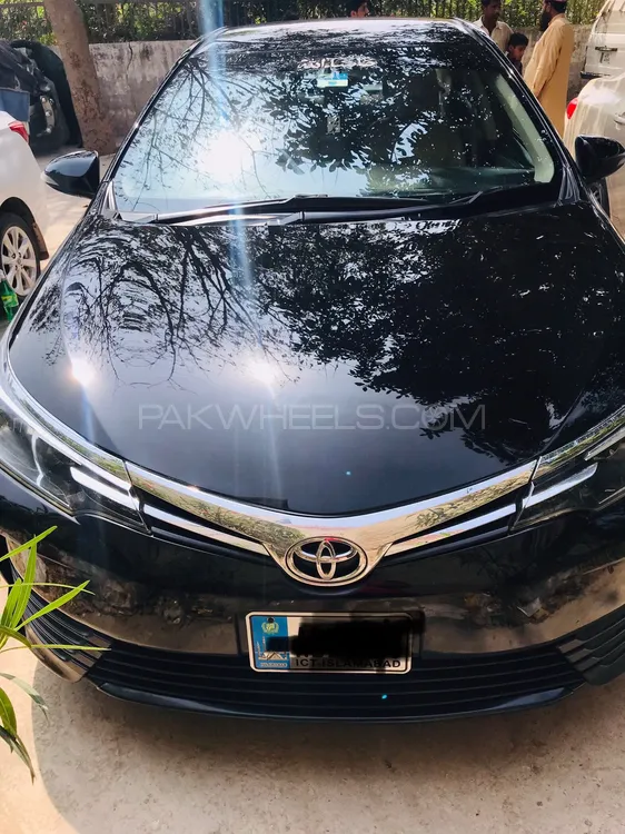 Toyota Corolla 2016 for Sale in Lahore Image-1