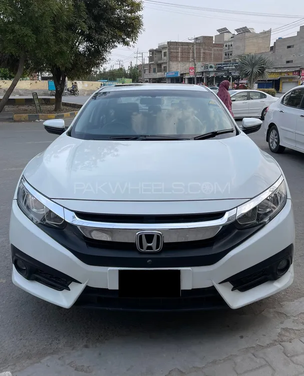 Honda Civic 2018 for Sale in Faisalabad Image-1
