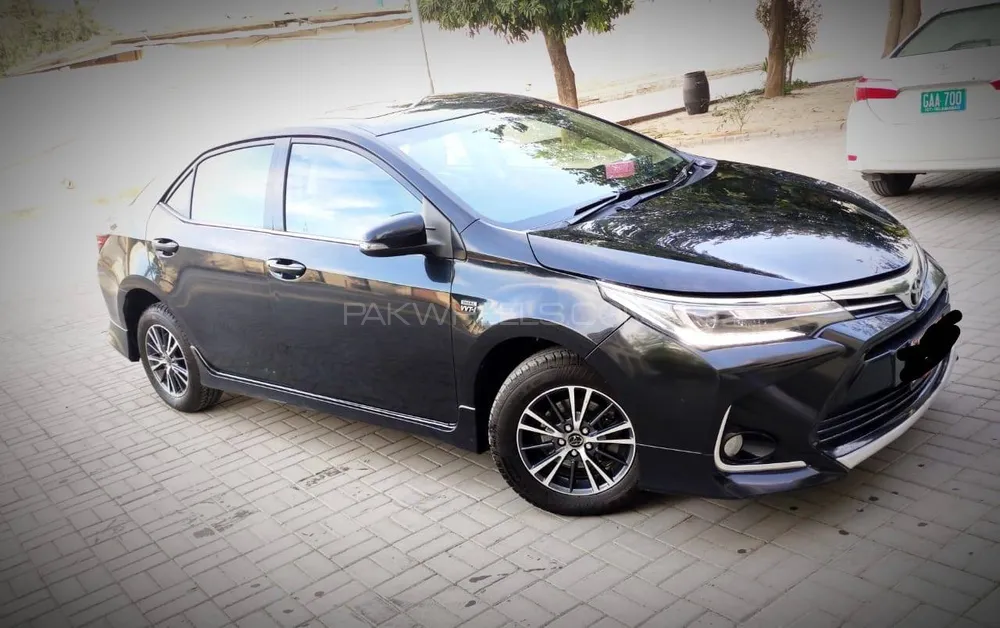 Toyota Corolla 2014 for Sale in Karachi Image-1