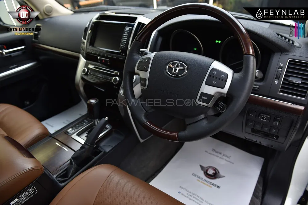 Toyota Land Cruiser 2015 for Sale in Islamabad Image-1