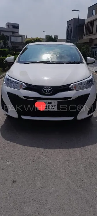 Toyota Yaris Sedan 2021 for Sale in Lahore Image-1
