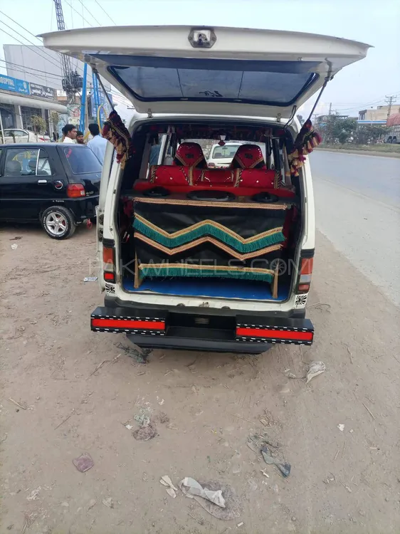 Suzuki Bolan 2016 for Sale in Islamabad Image-1