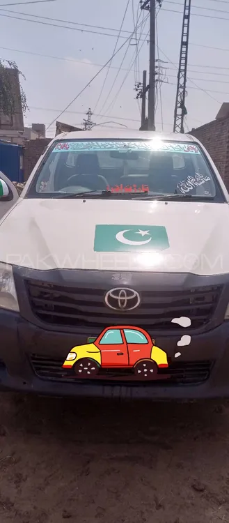 Toyota Hilux 2016 for Sale in Multan Image-1