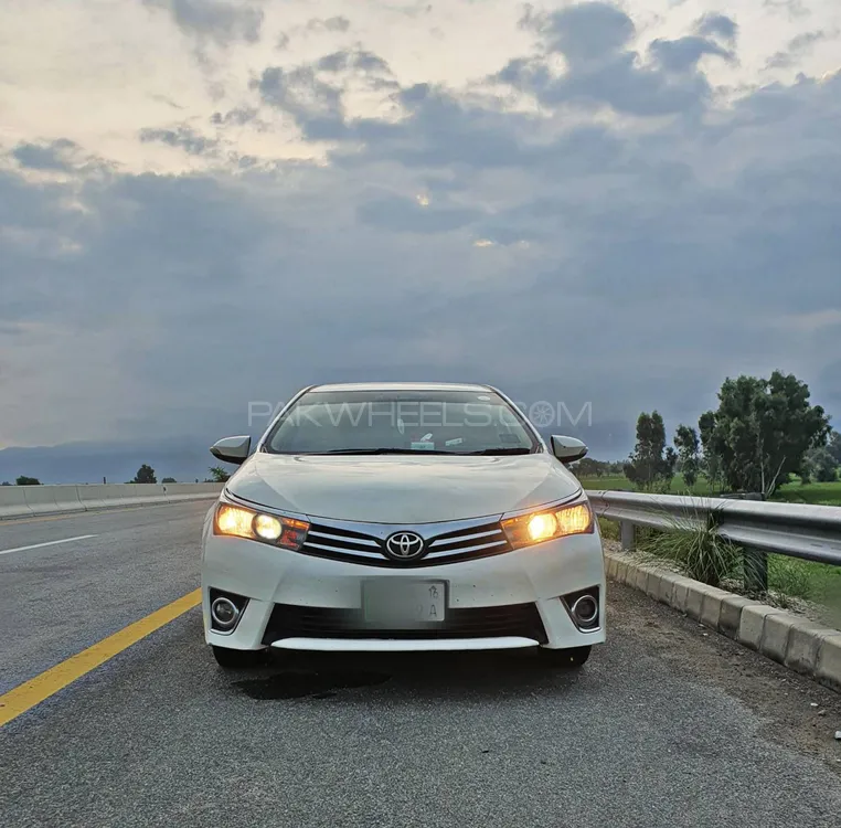 Toyota Corolla 2016 for Sale in Lahore Image-1