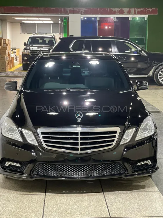 Mercedes Benz E Class 2010 for Sale in Lahore Image-1