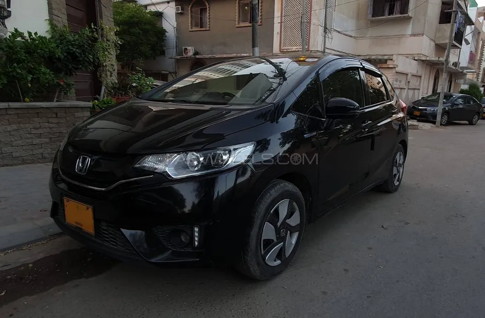 Honda Fit 2014 for Sale in Karachi Image-1