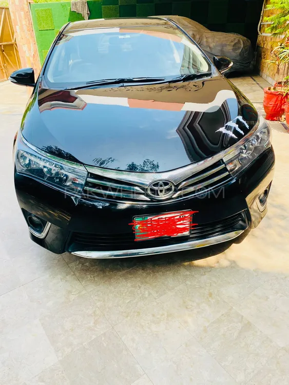 Toyota Corolla 2017 for Sale in Faisalabad Image-1