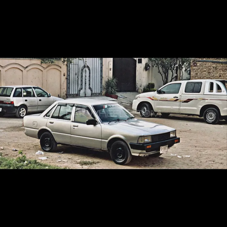Daihatsu Charmant 1982 for Sale in Peshawar Image-1