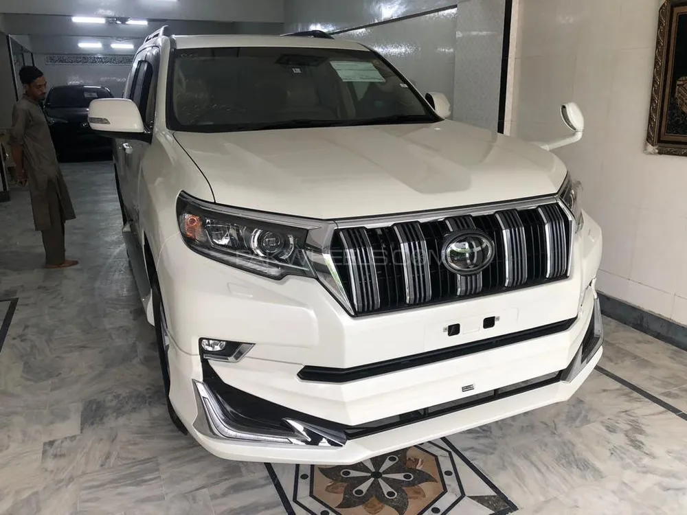 Toyota Prado 2017 for Sale in Lahore Image-1