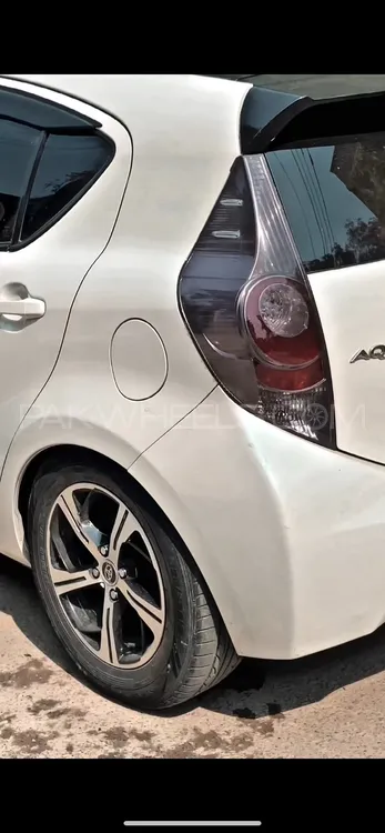 Toyota Aqua 2013 for Sale in Lahore Image-1