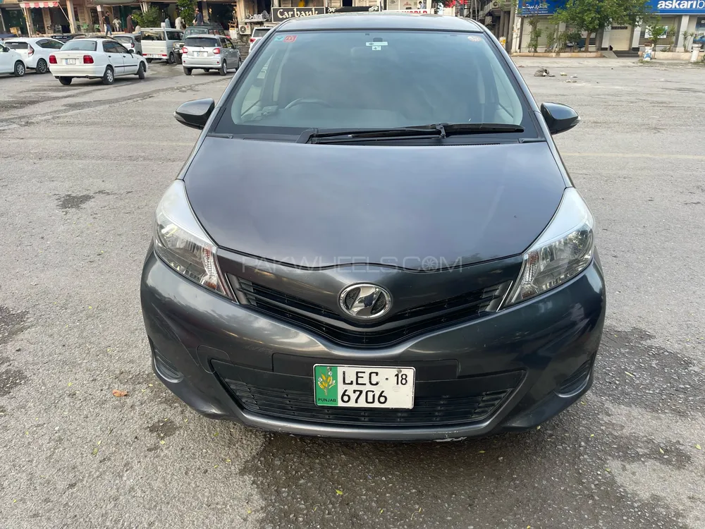 Toyota Vitz 2014 for Sale in Islamabad Image-1