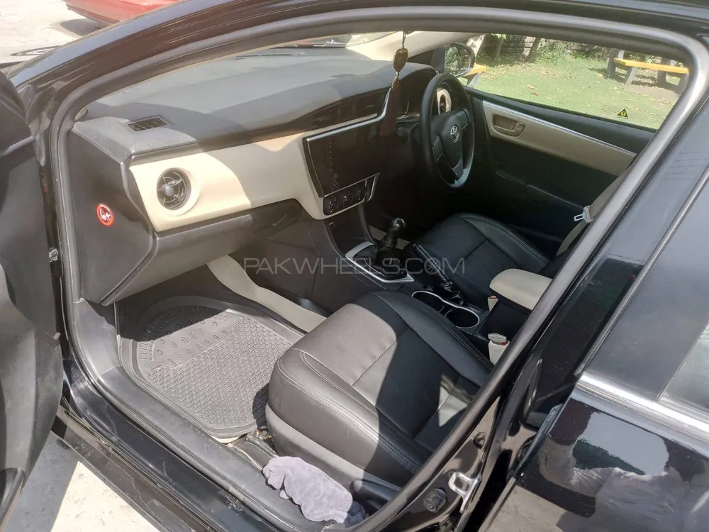 Toyota Corolla 2019 for Sale in Lahore Image-1