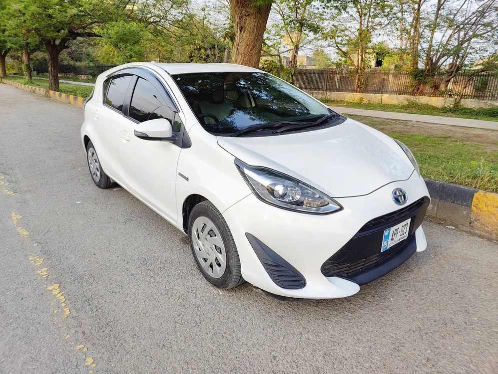 Toyota Aqua 2018 for Sale in Islamabad Image-1