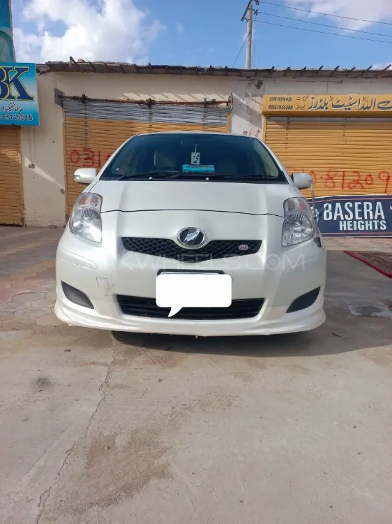Toyota Vitz 2009 for Sale in Quetta Image-1
