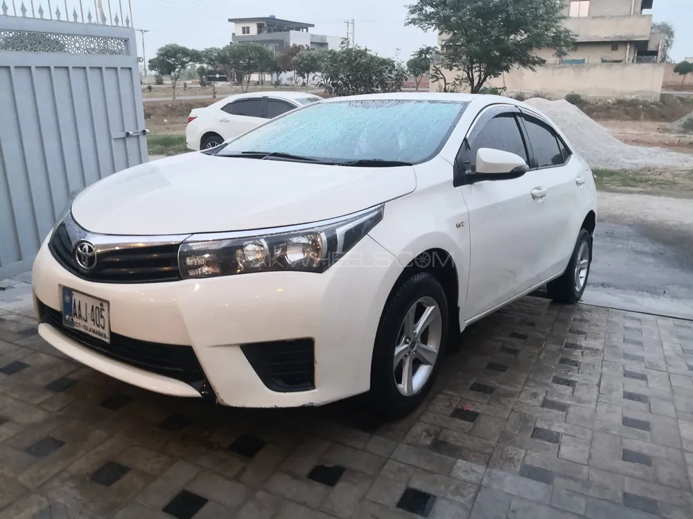 Toyota Corolla 2016 for Sale in Lahore Image-1