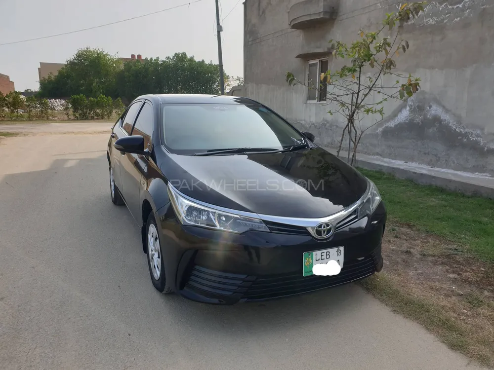 Toyota Corolla 2018 for Sale in Lahore Image-1