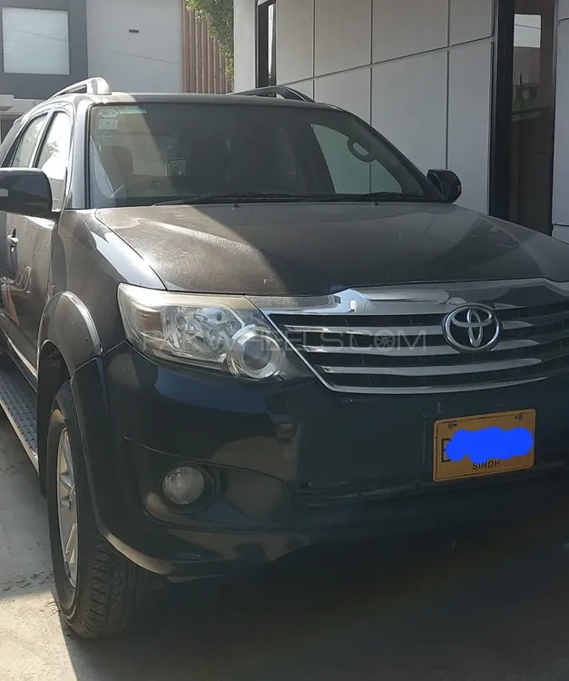 Toyota Fortuner 2014 for Sale in Karachi Image-1