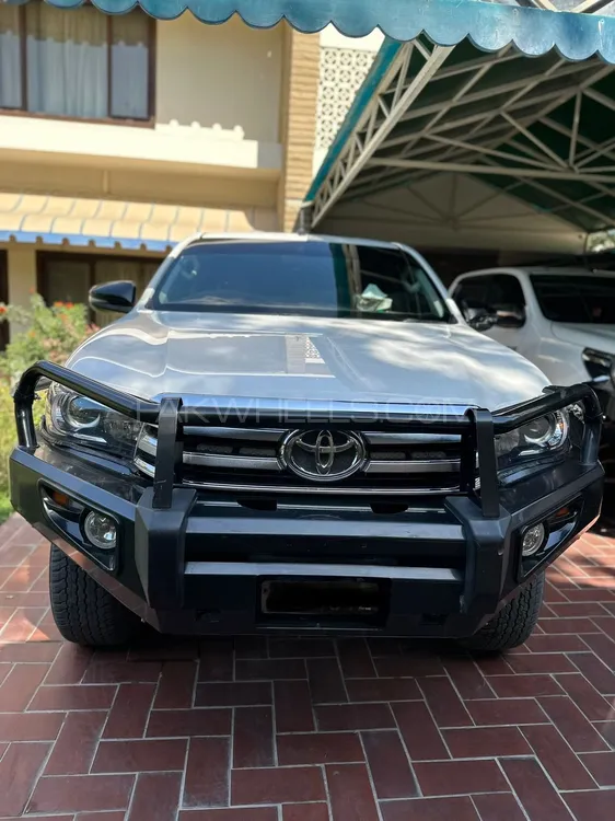 Toyota Hilux 2020 for Sale in Karachi Image-1