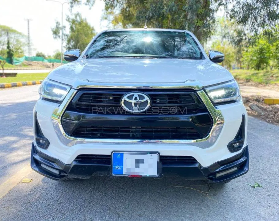 Toyota Hilux 2021 for Sale in Islamabad Image-1