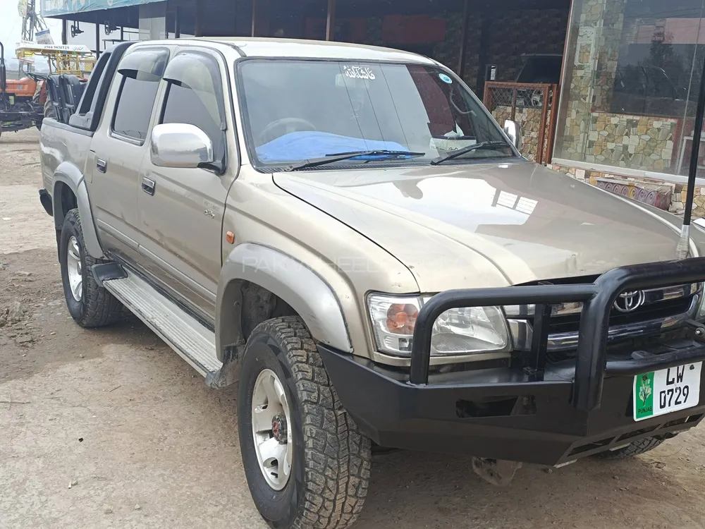 Toyota Hilux 2003 for Sale in Islamabad Image-1