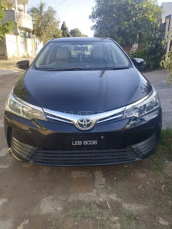 Toyota Corolla 2017 for Sale in Sargodha Image-1