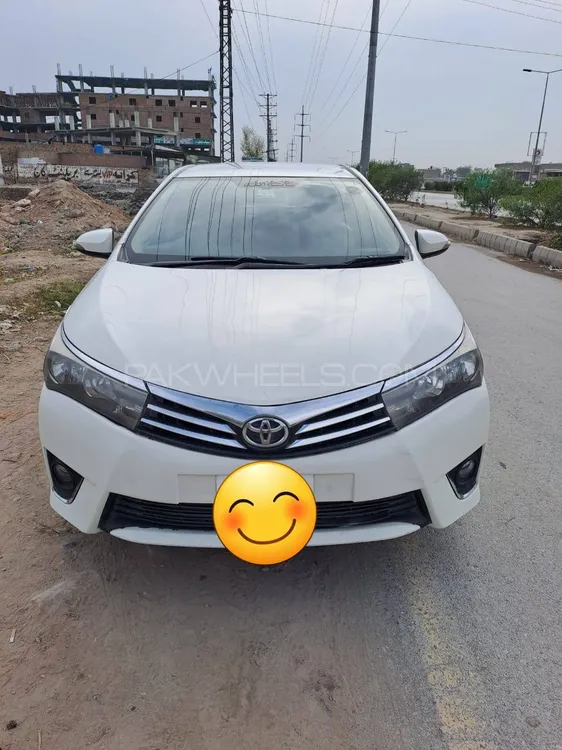Toyota Corolla 2015 for Sale in Peshawar Image-1