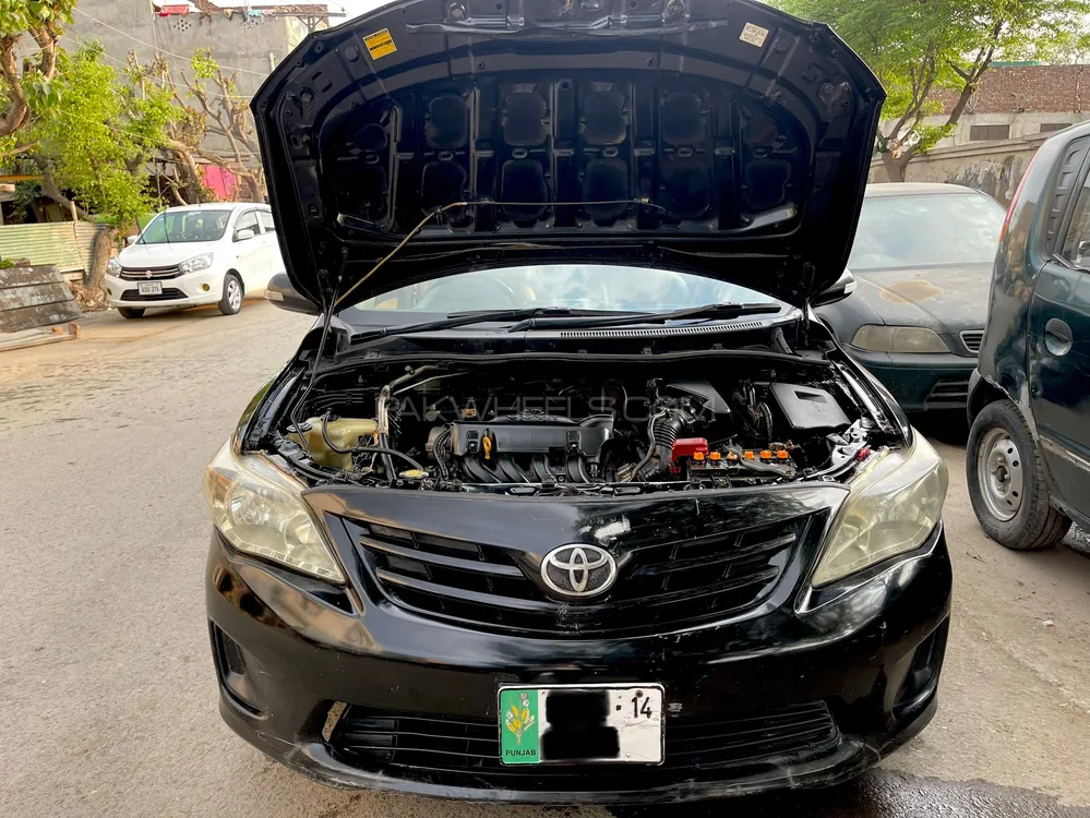 Toyota Corolla 2014 for Sale in Lahore Image-1