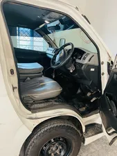 Toyota Hiace Grand Cabin 2013 for Sale