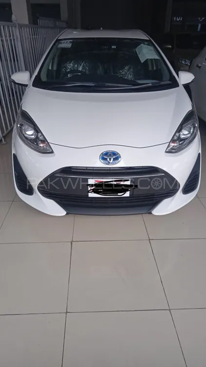 Toyota Aqua 2018 for Sale in Lahore Image-1