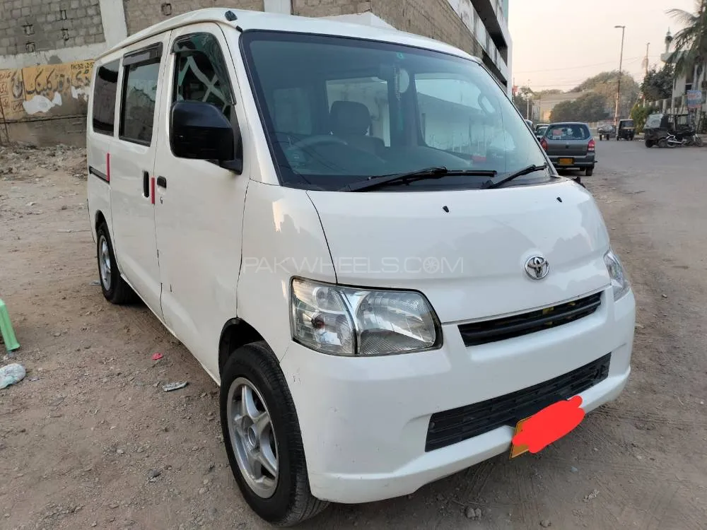 Toyota Lite Ace 2012 for Sale in Karachi Image-1