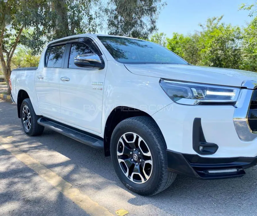 Toyota Hilux 2021 for Sale in Islamabad Image-1