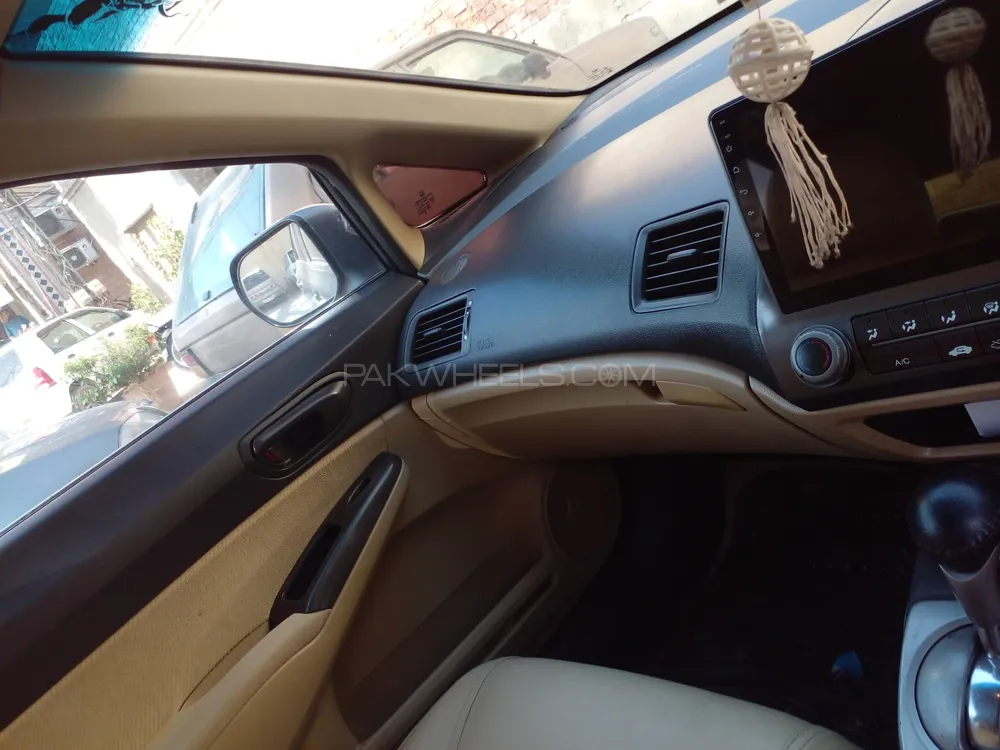 Honda Civic 2012 for Sale in Hyderabad Image-1