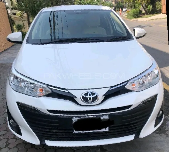 Toyota Yaris Sedan 2022 for Sale in Lahore Image-1