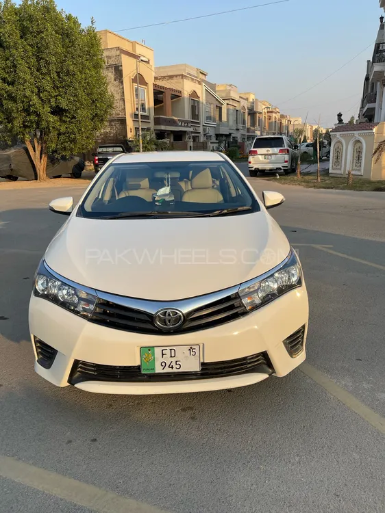 Toyota Corolla 2015 for Sale in Lahore Image-1