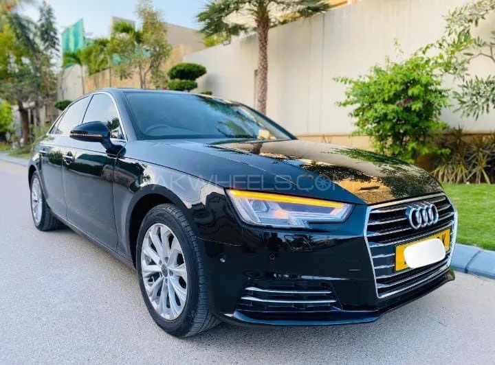Audi A4 2017 for Sale in Karachi Image-1