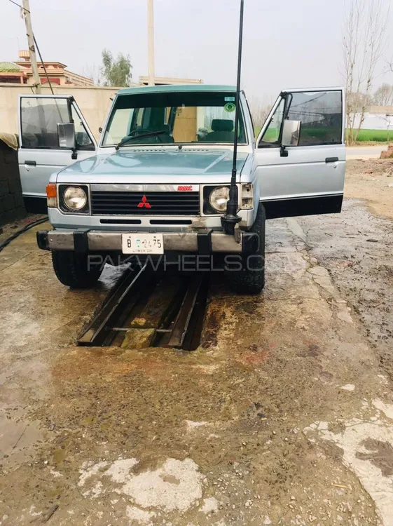 Mitsubishi Pajero Mini 1983 for Sale in Mardan Image-1
